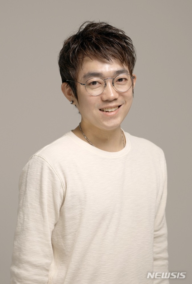 associate_pic