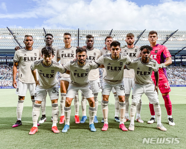 [서울=뉴시스] 미국프로축구(MLS) 로스엔젤레스서 뛰는 김문환. (캡처=LA FC 트위터)