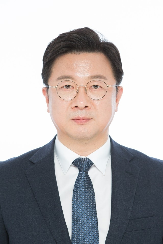 associate_pic