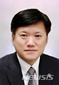 associate_pic4