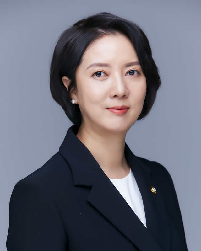 associate_pic