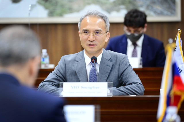 [서울=뉴시스]지난 8월23일 여승배 외교부 차관보가 서울 종로구 외교부에서 열린 '제19차 한-러 정책협의회'에 참석해 발언하고 있다. (사진=외교부 제공) 2021.08.23. photo@newsis.com *재판매 및 DB 금지