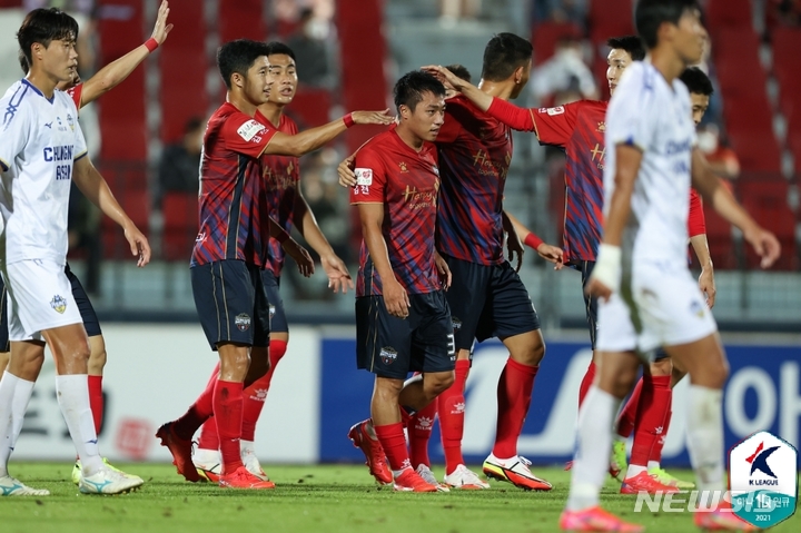 [서울=뉴시스] K리그2 김천 고승범. (사진=프로축구연맹 제공)