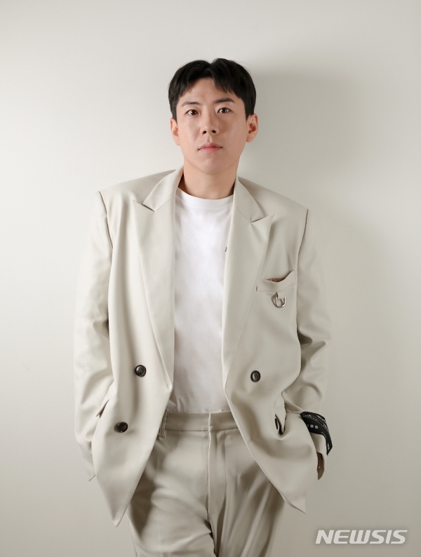 associate_pic