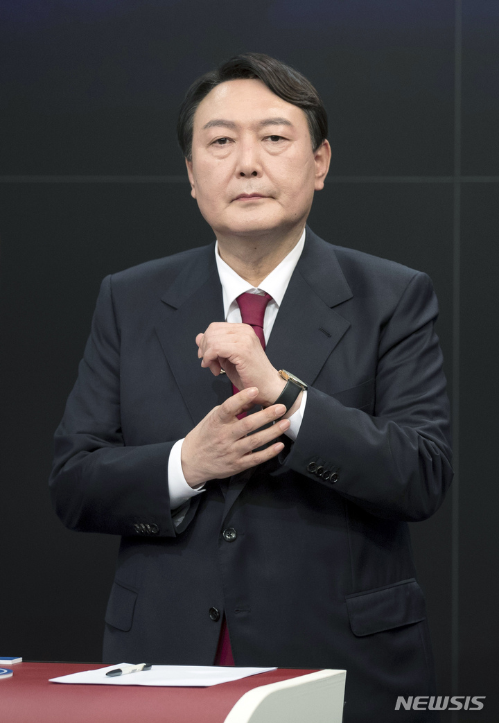 associate_pic
