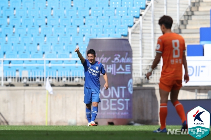 [서울=뉴시스]프로축구 수원 삼성 이기제 (사진 = 프로축구연맹 제공)