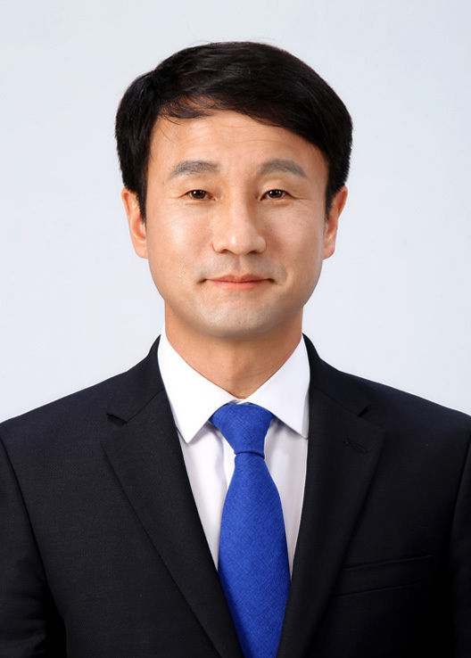 associate_pic