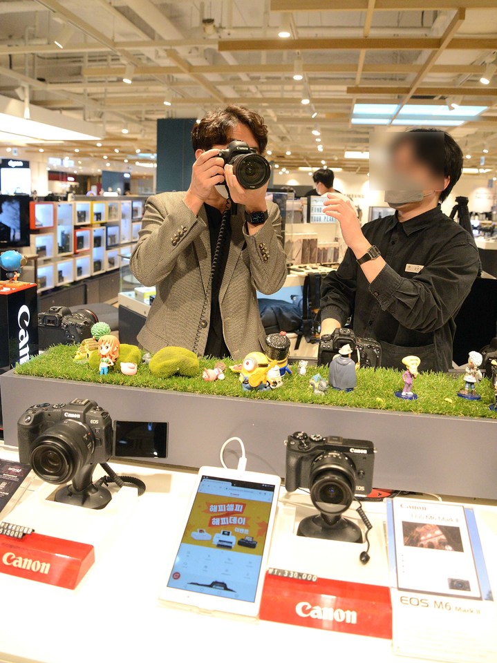 associate_pic