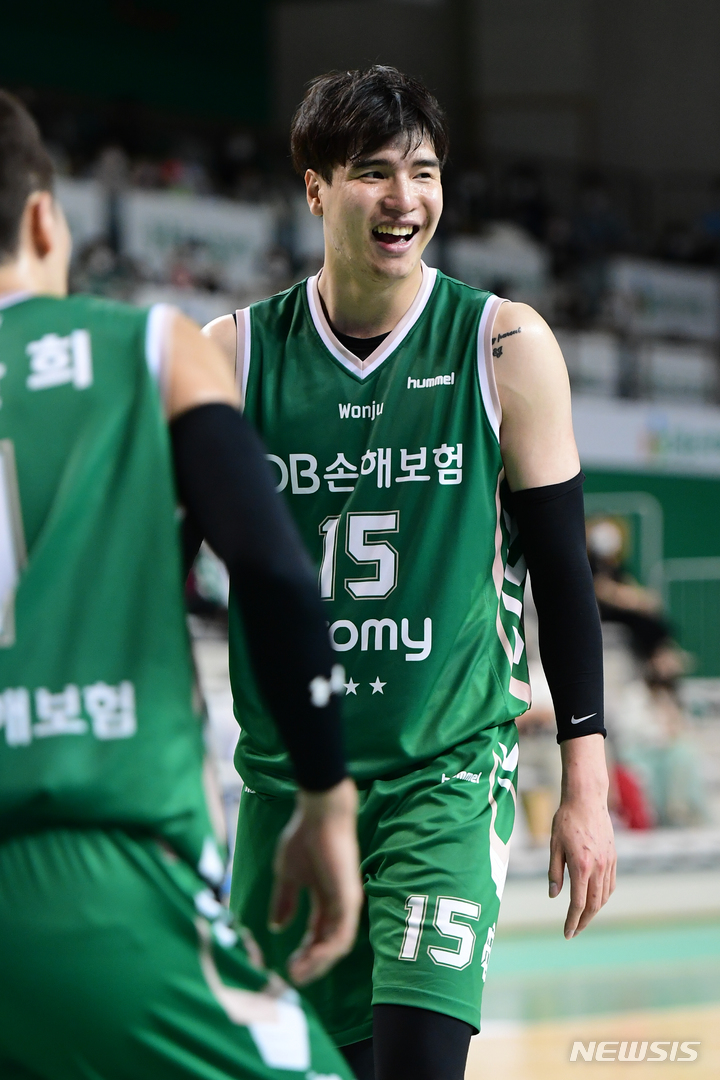 [서울=뉴시스]프로농구 DB 김종규 (사진 = KBL 제공)