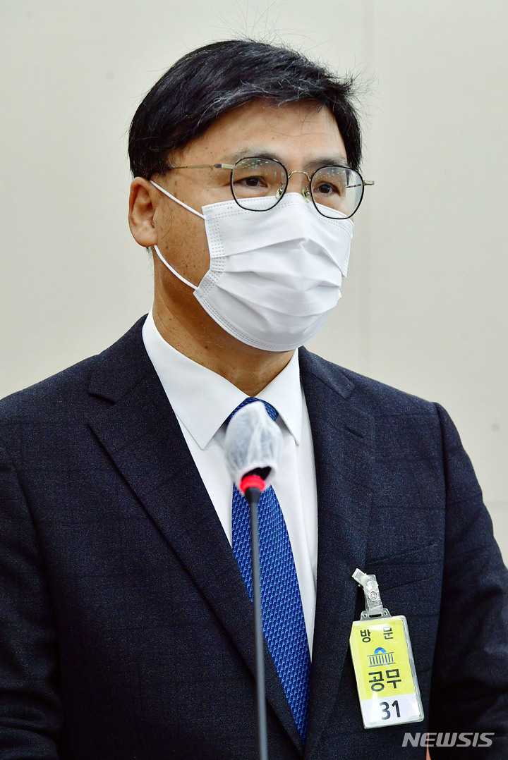 associate_pic