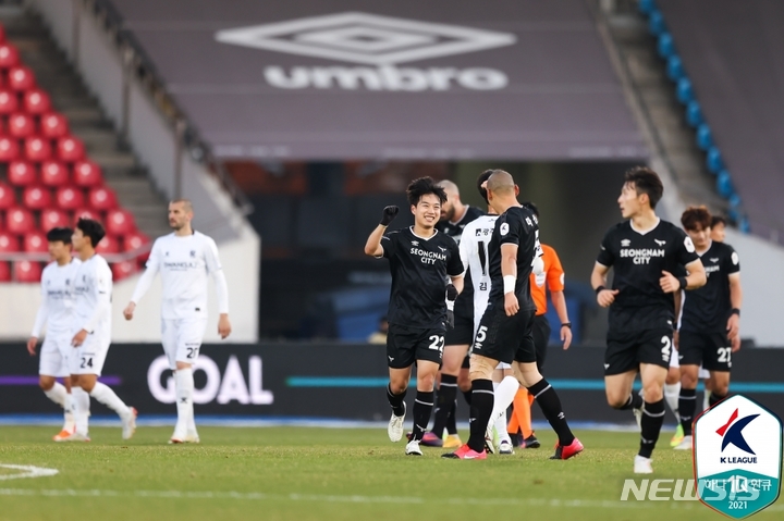 [서울=뉴시스]성남FC 안진범 결승골. (사진=프로축구연맹 제공)