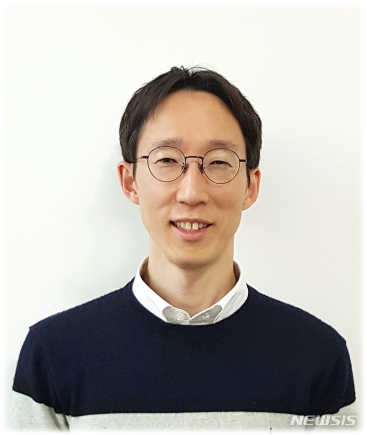 associate_pic