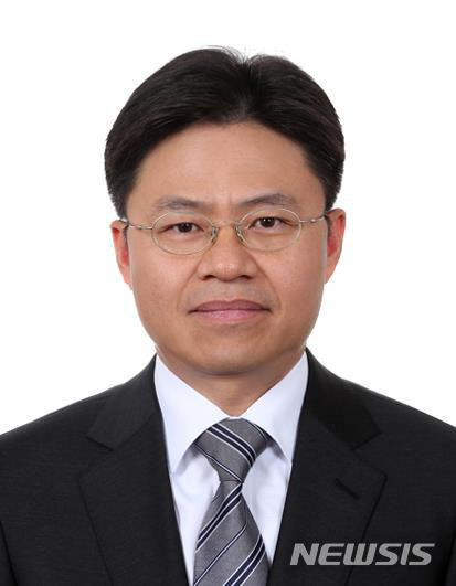 associate_pic