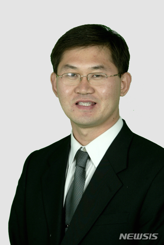 associate_pic