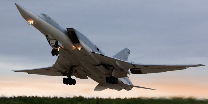 [서울=뉴시스]핵 탑재가 가능한 러시아의 장거리 폭격기 Tu-22. <출처=내셔널 인터레스트> 2024.4.20.