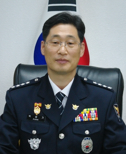 associate_pic