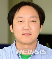 associate_pic