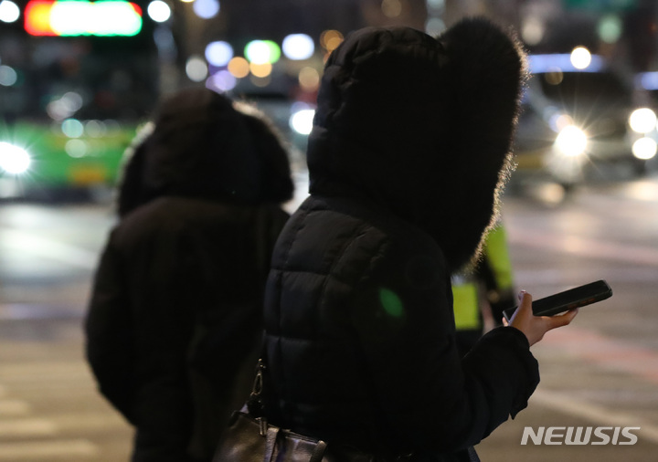 충남 내륙 아침 영하 8도…강풍 불어 '화재 주의'