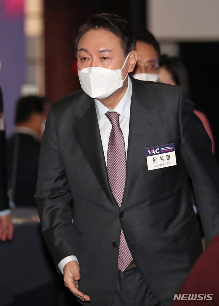 associate_pic