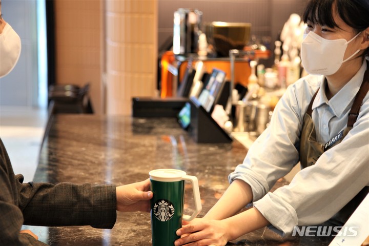 associate_pic