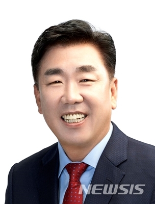 associate_pic