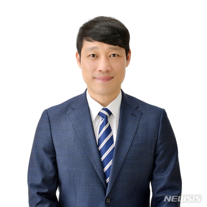 associate_pic