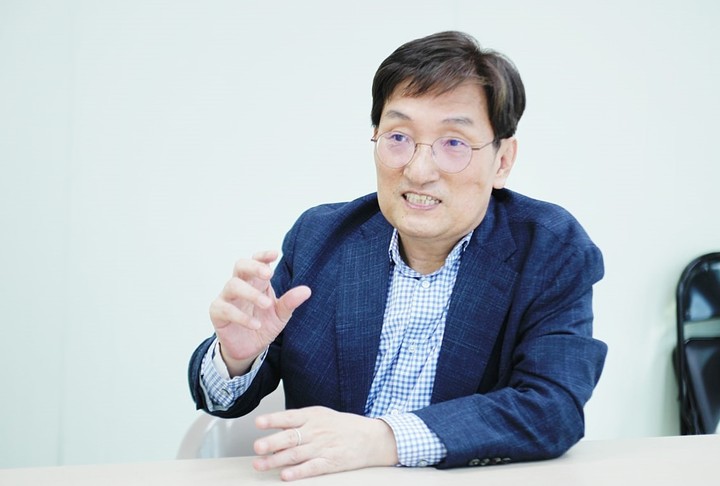 associate_pic