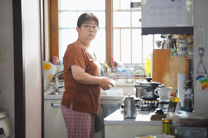 [인터뷰]조연에서 주연으로, 이정은의 현실 감각