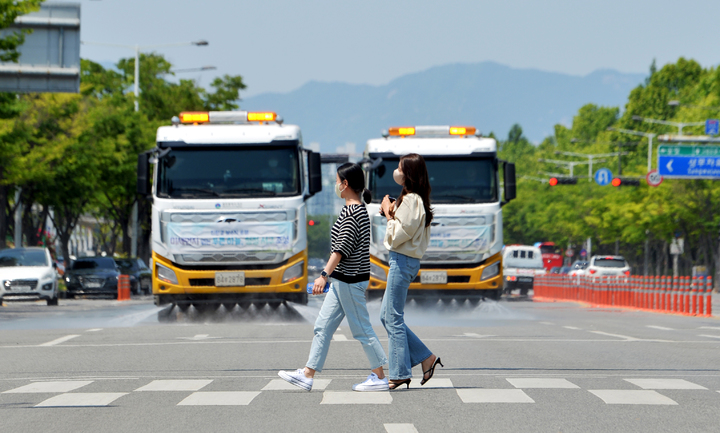 인천, 낮 최고 27도 무더위 계속…"출근길 안개 주의"