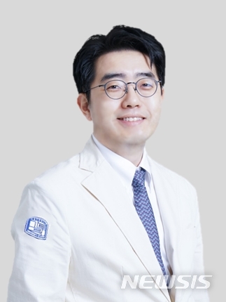 associate_pic