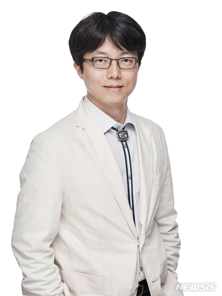 associate_pic