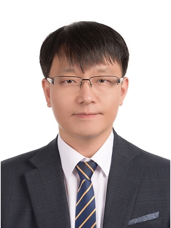 associate_pic