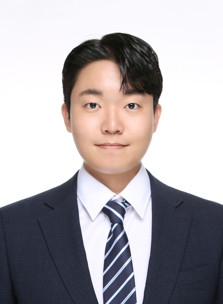 associate_pic