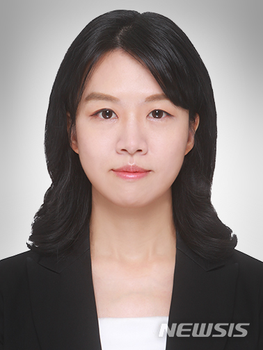 associate_pic
