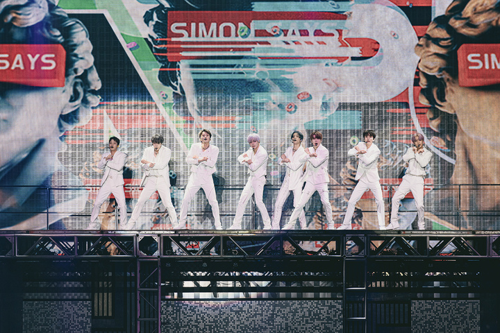 [서울=뉴시스] NCT 127 두 번째 월드 투어 'NEO CITY - THE LINK' 싱가포르 공연. 2022.07.03. (사진 = SM엔터테인먼트 제공) photo@newsis.com *재판매 및 DB 금지