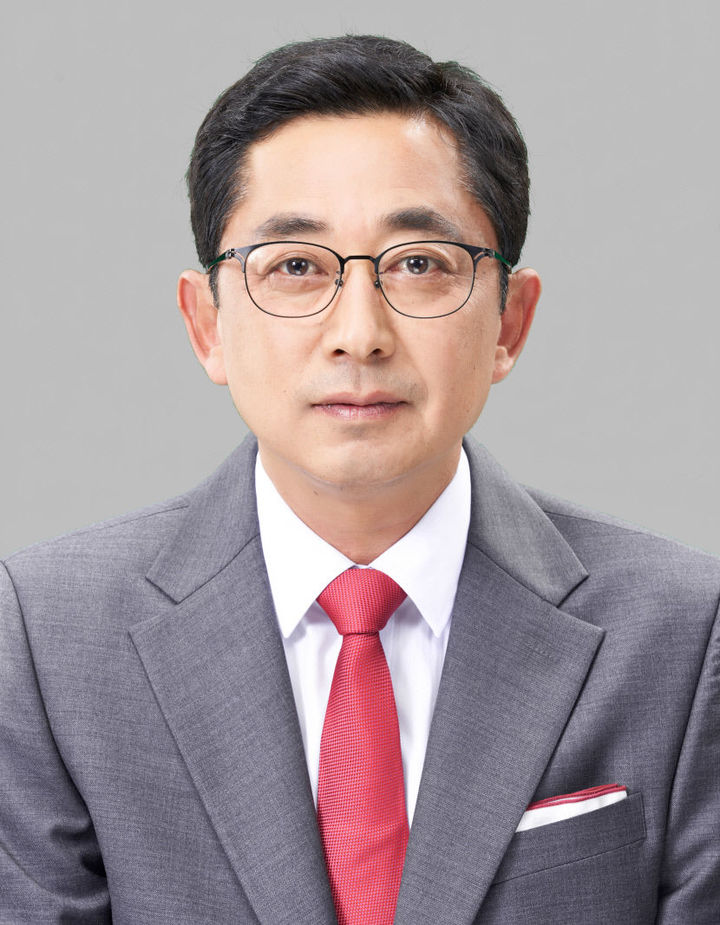 associate_pic