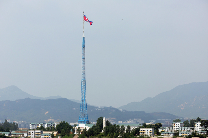 北 청년절 경축행사 개최…"모범적 청년들 축하"(종합)