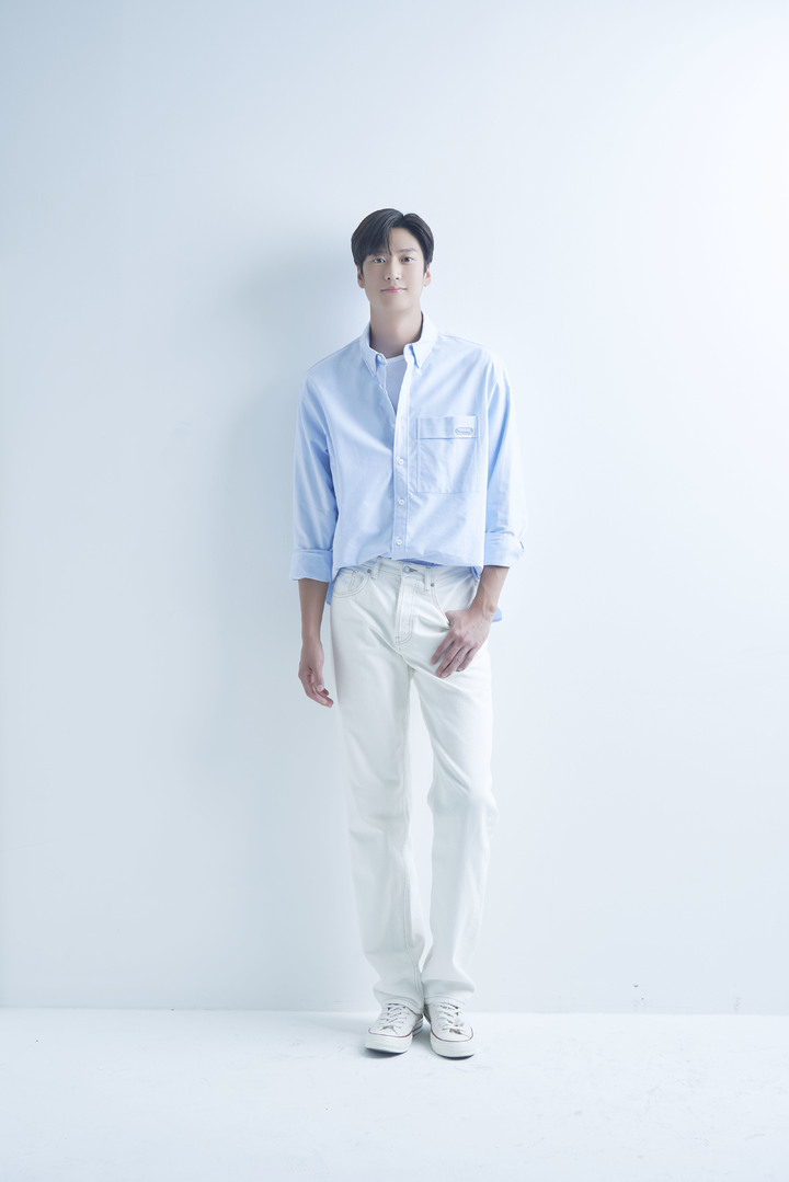 associate_pic