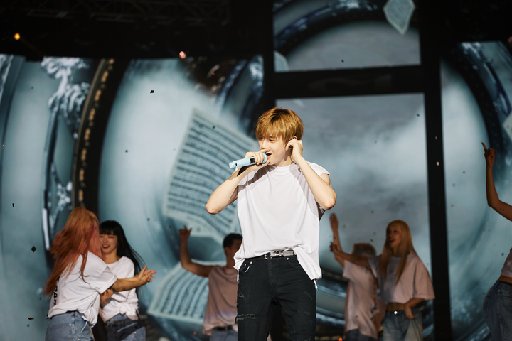 [서울=뉴시스] 강다니엘. 2022.08.14. (사진 = 커넥트 엔터테인먼트 제공) photo@newsis.com *재판매 및 DB 금지