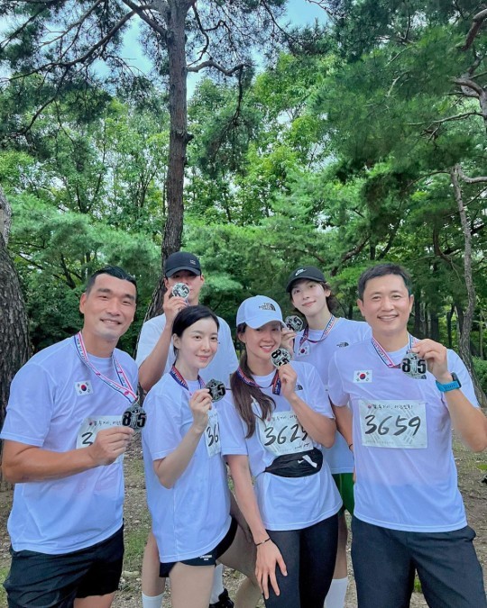 [서울=뉴시스] 조원희, 박보검, 윤세아, 이시영, 임시완, 이영표 2022.08.15 (사진=인스타그램) photo@newsis.com *재판매 및 DB 금지