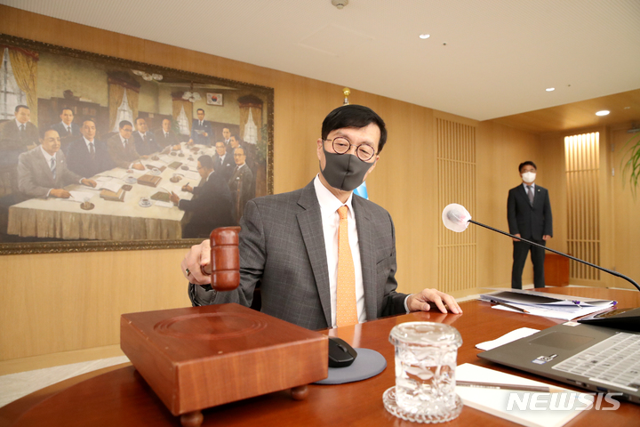 associate_pic