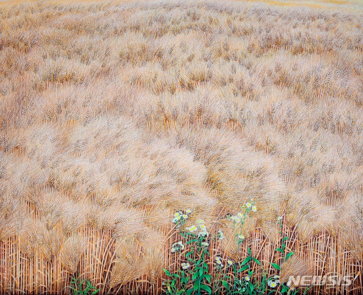 [서울=뉴시스]이숙자, 황맥 벌판 Yellow Barley Field 2021 227.3x181.8cm 순지5배접, 암채 Stone color on Korean paper