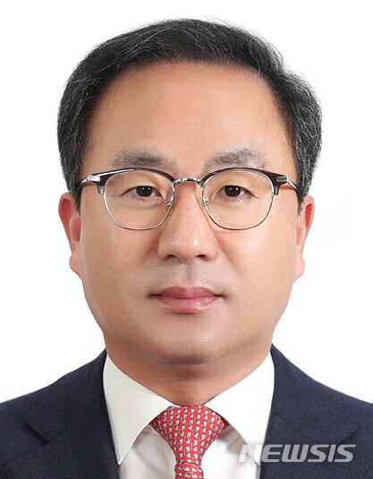 associate_pic