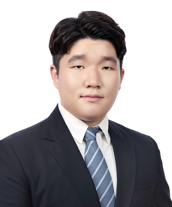 associate_pic