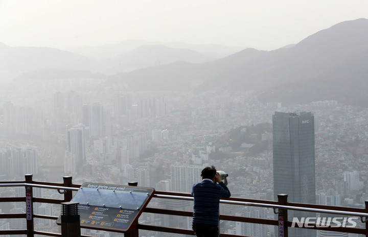 전북 황사 관측 대기질 매우 나쁨…낮 12~17도