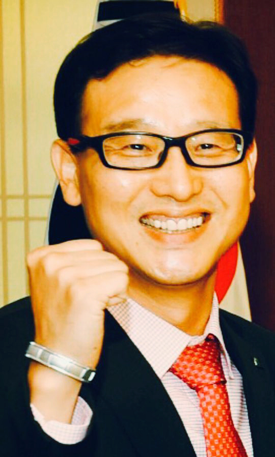 associate_pic