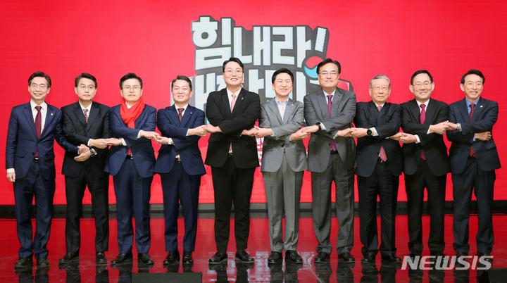 associate_pic