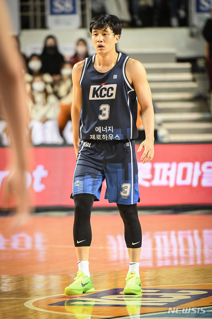 [서울=뉴시스]프로농구 전주 KCC 허웅 (사진 = KBL 제공)