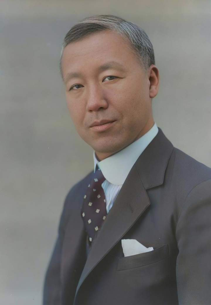 associate_pic