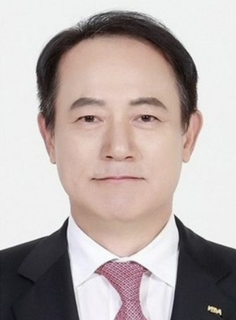 associate_pic